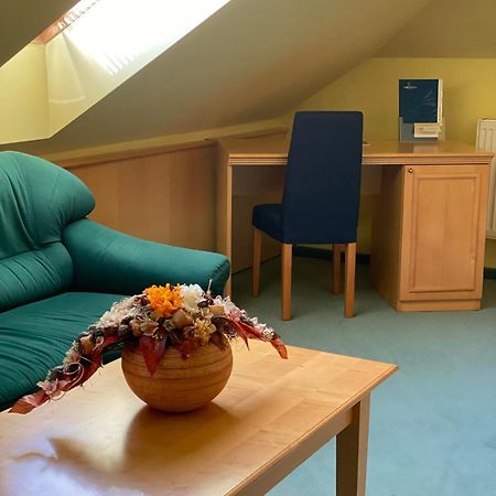 Parkhotel Na Baracke Nová Dubnica 외부 사진