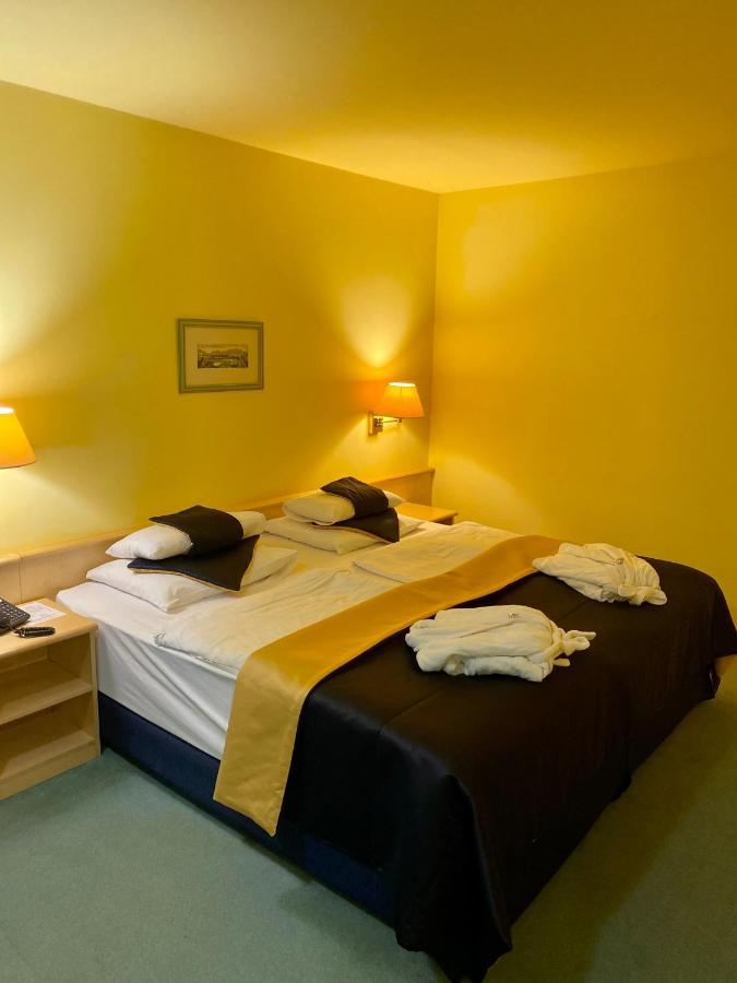 Parkhotel Na Baracke Nová Dubnica 외부 사진