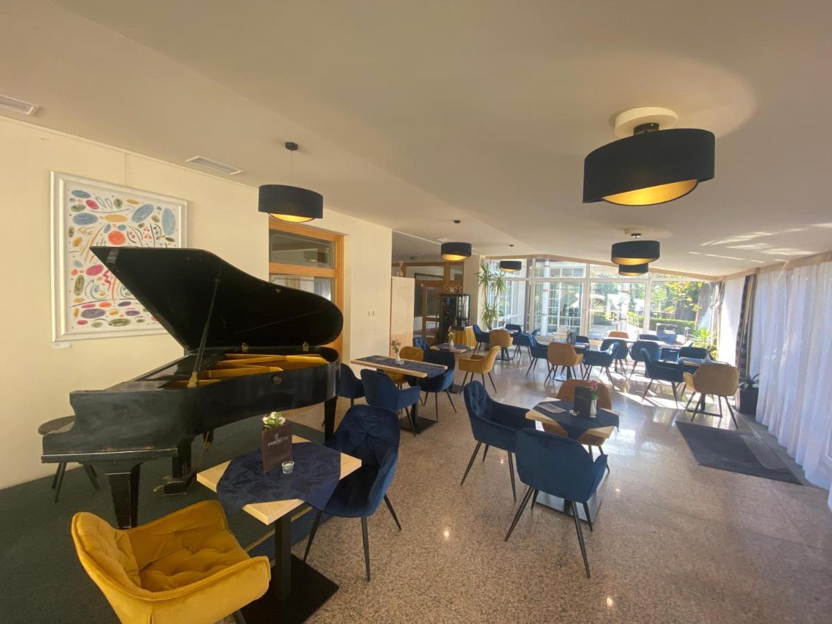 Parkhotel Na Baracke Nová Dubnica 외부 사진